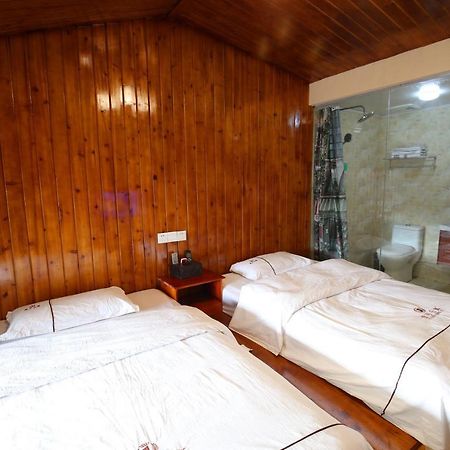 Fenghuang 1St Apartment 외부 사진