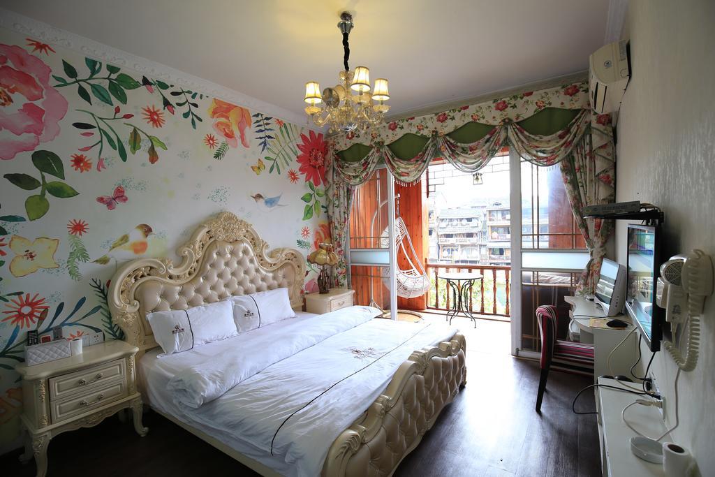 Fenghuang 1St Apartment 외부 사진