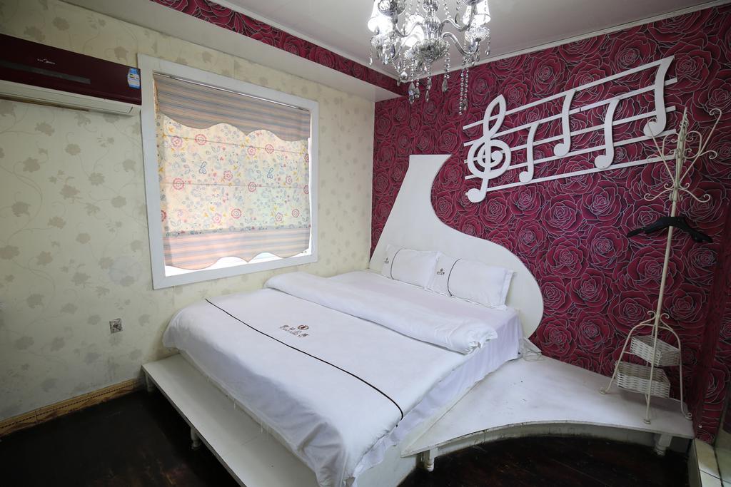 Fenghuang 1St Apartment 외부 사진