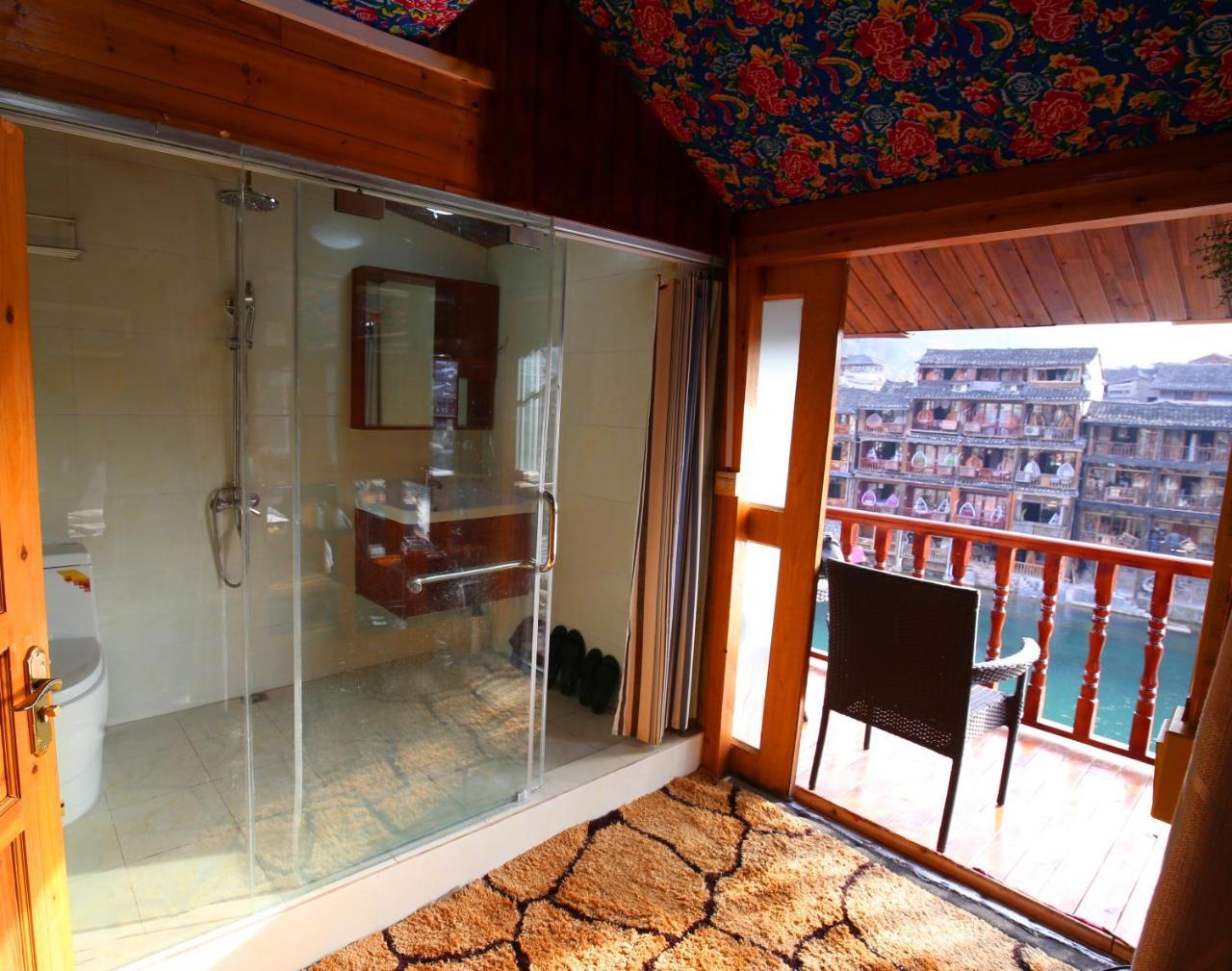 Fenghuang 1St Apartment 외부 사진