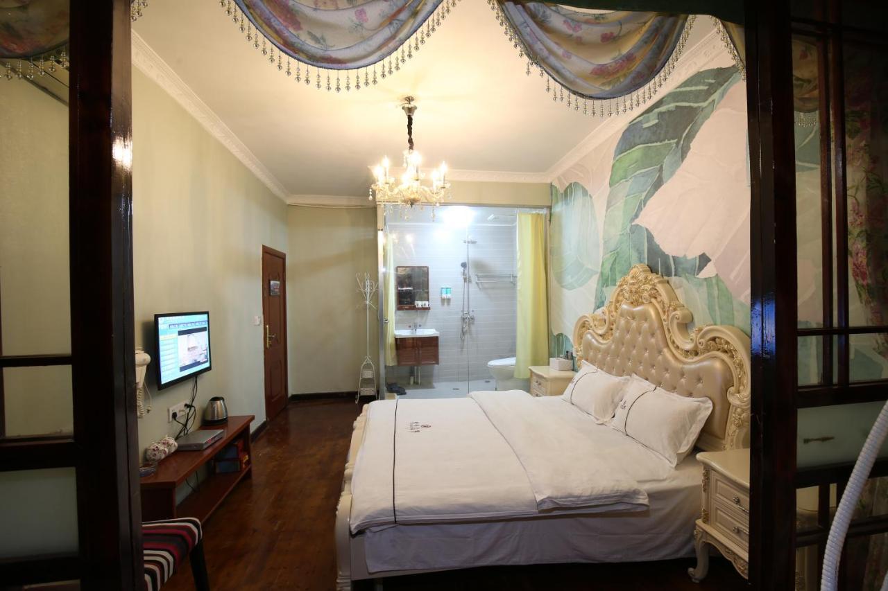 Fenghuang 1St Apartment 외부 사진