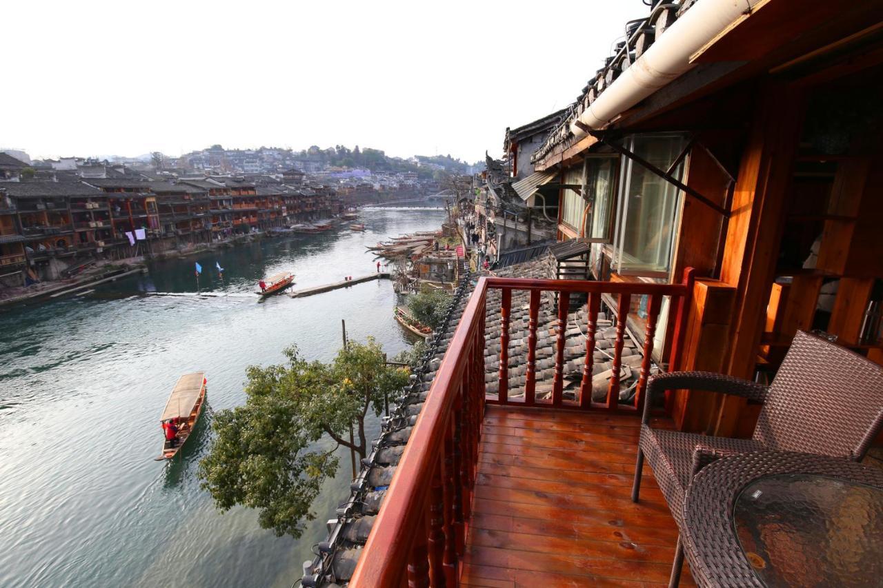 Fenghuang 1St Apartment 외부 사진