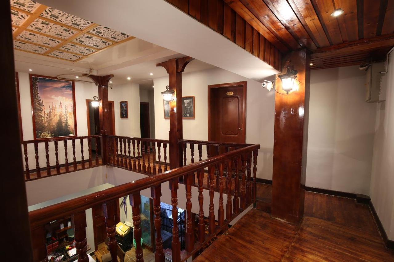 Fenghuang 1St Apartment 외부 사진